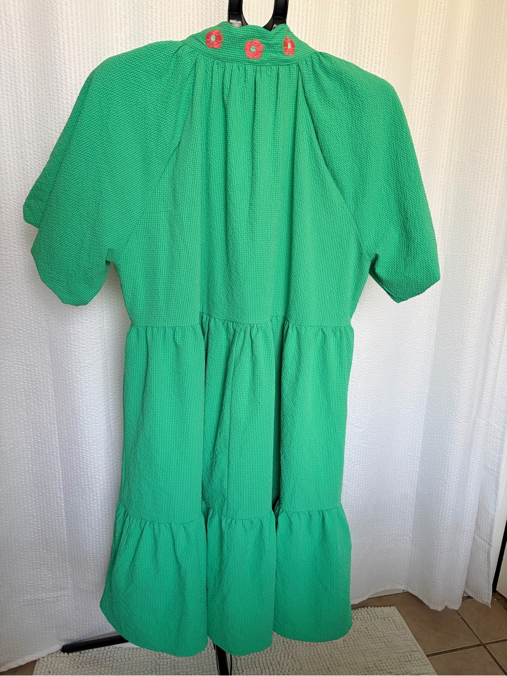 Umgee Green Midi Dress with Pink Floral Embroidery - Picture 4 of 13
